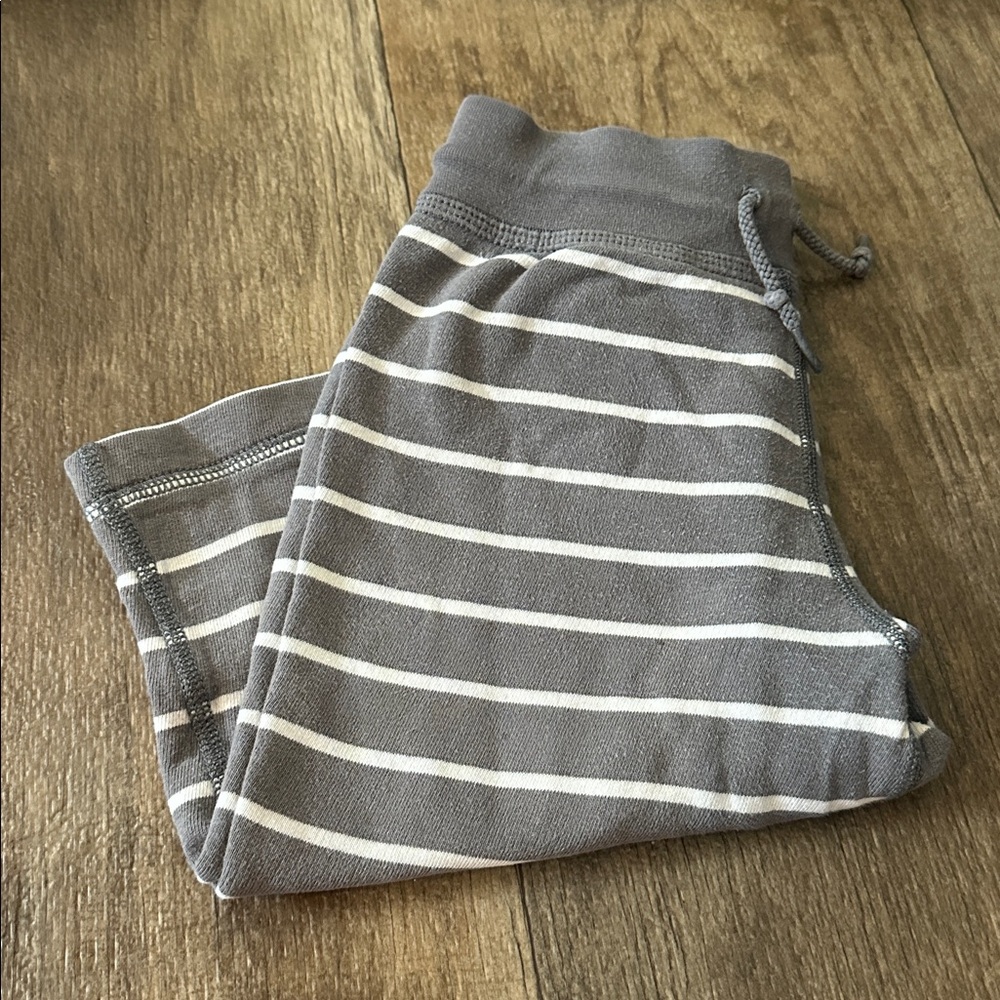 Hanna Andersson Gray and White Cotton shorts